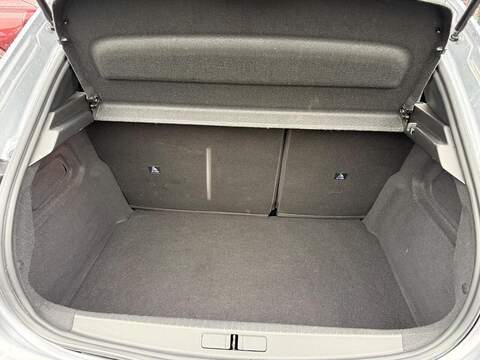 Peugeot 208 1.2 PureTech Allure Euro 6 (s/s) 5dr - U79717