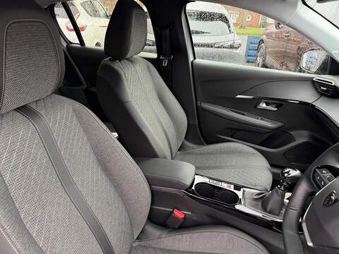 Peugeot 208 1.2 PureTech Allure Euro 6 (s/s) 5dr - U79717