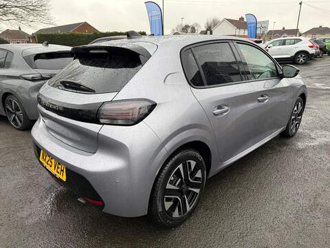 Peugeot 208 1.2 PureTech Allure Euro 6 (s/s) 5dr - U79717