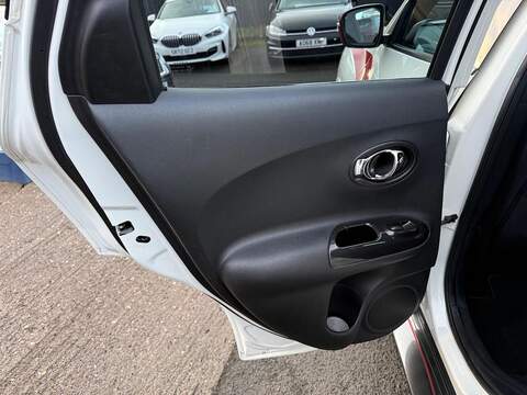 Nissan Juke 1.6 DIG-T Nismo RS SUV 5dr Petrol XTRON 4WD Euro 5 (214 ps) - U79718
