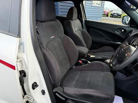 Nissan Juke 1.6 DIG-T Nismo RS SUV 5dr Petrol XTRON 4WD Euro 5 (214 ps) - U79718