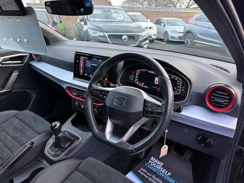 SEAT Ibiza 1.0 TSI FR Sport Euro 6 (s/s) 5dr - U79719