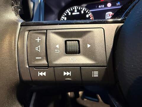 Nissan Qashqai 1.3 DIG-T MHEV Acenta Premium Euro 6 (s/s) 5dr - U79722