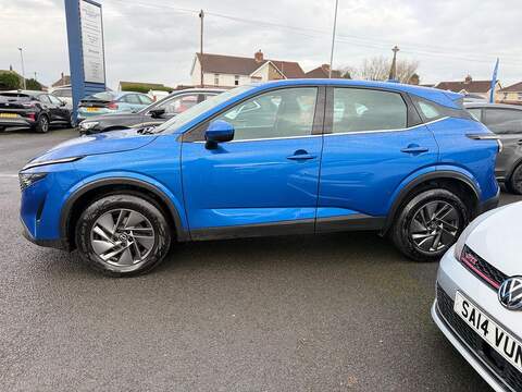 Nissan Qashqai 1.3 DIG-T MHEV Acenta Premium Euro 6 (s/s) 5dr - U79722