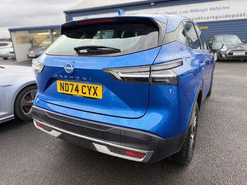 Nissan Qashqai 1.3 DIG-T MHEV Acenta Premium Euro 6 (s/s) 5dr - U79722