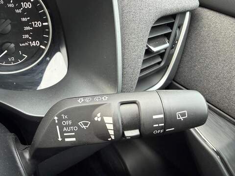 Nissan Qashqai 1.3 DIG-T MHEV Acenta Premium Euro 6 (s/s) 5dr - U79722