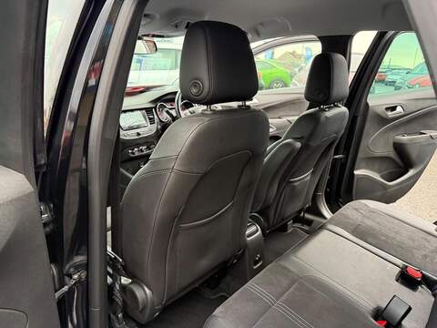 Vauxhall Crossland 1.5 Turbo D Ultimate Euro 6 (s/s) 5dr - U79723