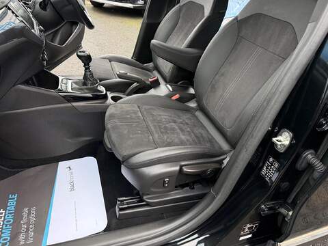 Vauxhall Crossland 1.5 Turbo D Ultimate Euro 6 (s/s) 5dr - U79723