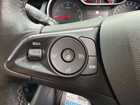 Vauxhall Crossland 1.5 Turbo D Ultimate Euro 6 (s/s) 5dr - U79723