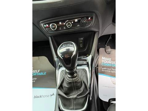 Vauxhall Crossland 1.5 Turbo D Ultimate Euro 6 (s/s) 5dr - U79723