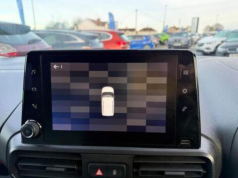 Citroen Berlingo 1.5 BlueHDi Flair M MPV 5dr Diesel EAT Euro 6 (s/s) (130 ps) - U79724