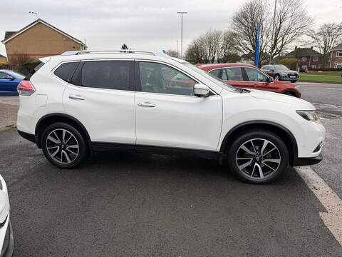 Nissan X-Trail 1.6 dCi Tekna SUV 5dr Diesel Manual 4WD Euro 6 (s/s) (130 ps) - U79725