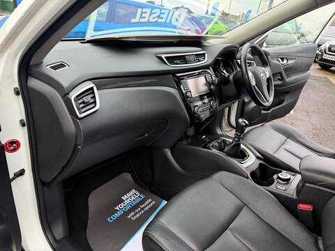 Nissan X-Trail 1.6 dCi Tekna SUV 5dr Diesel Manual 4WD Euro 6 (s/s) (130 ps) - U79725