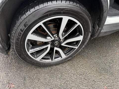 Nissan X-Trail 1.6 dCi Tekna SUV 5dr Diesel Manual 4WD Euro 6 (s/s) (130 ps) - U79725