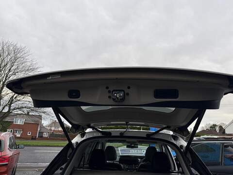 Nissan X-Trail 1.6 dCi Tekna SUV 5dr Diesel Manual 4WD Euro 6 (s/s) (130 ps) - U79725