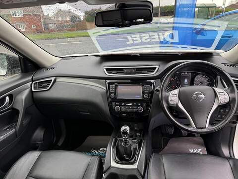 Nissan X-Trail 1.6 dCi Tekna SUV 5dr Diesel Manual 4WD Euro 6 (s/s) (130 ps) - U79725