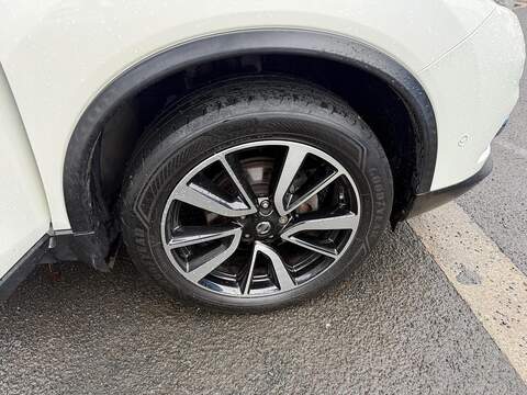 Nissan X-Trail 1.6 dCi Tekna SUV 5dr Diesel Manual 4WD Euro 6 (s/s) (130 ps) - U79725