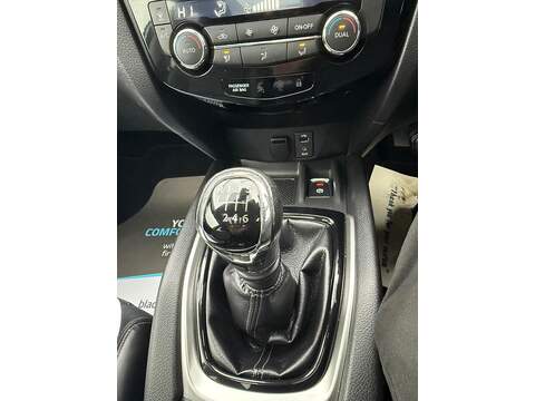 Nissan X-Trail 1.6 dCi Tekna SUV 5dr Diesel Manual 4WD Euro 6 (s/s) (130 ps) - U79725