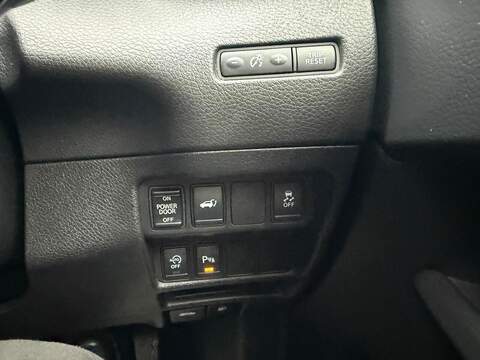 Nissan X-Trail 1.6 dCi Tekna SUV 5dr Diesel Manual 4WD Euro 6 (s/s) (130 ps) - U79725