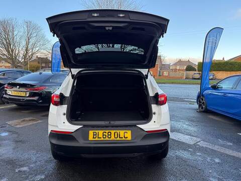 Vauxhall Grandland X 1.2 Turbo SE SUV 5dr Petrol Auto 8Spd Euro 6 (s/s) (130 ps) - U79726