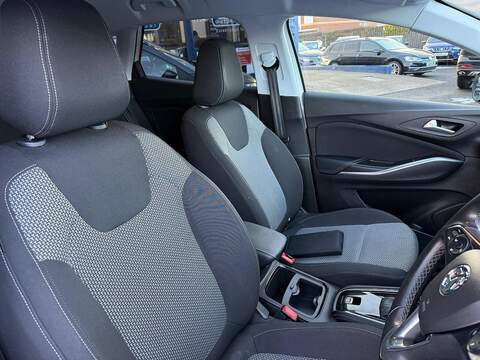 Vauxhall Grandland X 1.2 Turbo SE SUV 5dr Petrol Auto 8Spd Euro 6 (s/s) (130 ps) - U79726