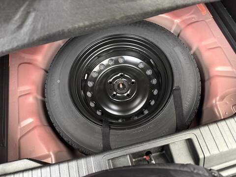 Renault Captur Blue dCi Iconic SUV 1.5 Manual Diesel - U79744