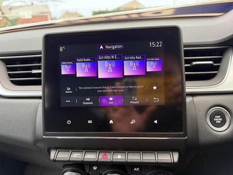 Renault Captur Blue dCi Iconic SUV 1.5 Manual Diesel - U79744