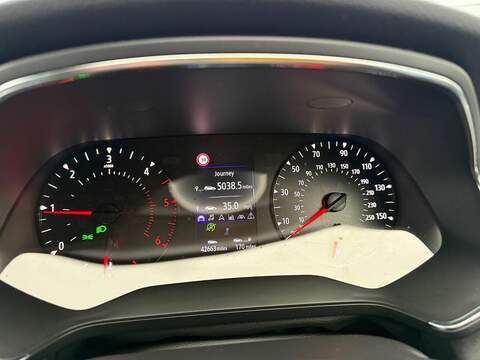 Renault Captur Blue dCi Iconic SUV 1.5 Manual Diesel - U79744