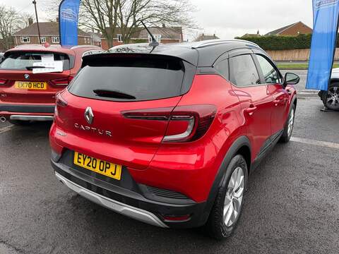 Renault Captur Blue dCi Iconic SUV 1.5 Manual Diesel - U79744