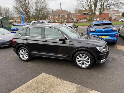 Volkswagen Tiguan 2.0 TDI BlueMotion Tech SE Navigation Euro 6 (s/s) 5dr - U79747