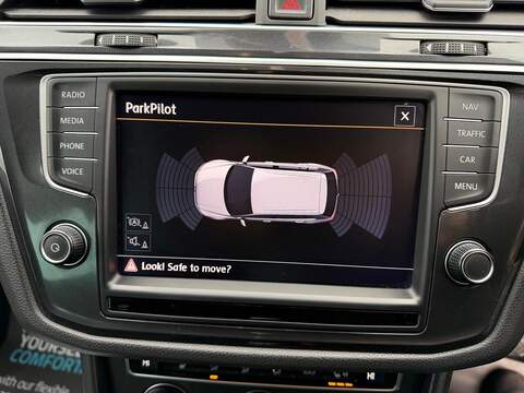 Volkswagen Tiguan 2.0 TDI BlueMotion Tech SE Navigation Euro 6 (s/s) 5dr - U79747