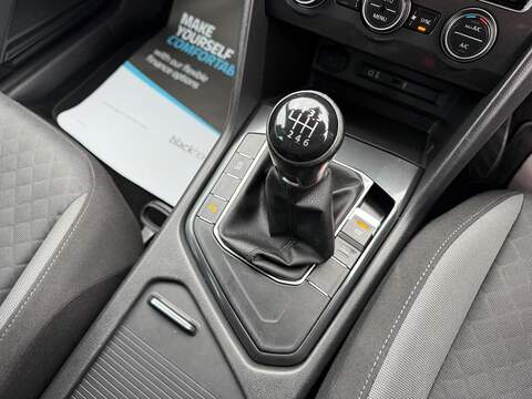 Volkswagen Tiguan 2.0 TDI BlueMotion Tech SE Navigation Euro 6 (s/s) 5dr - U79747