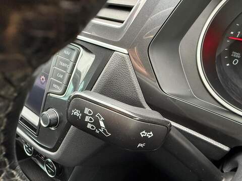 Volkswagen Tiguan 2.0 TDI BlueMotion Tech SE Navigation Euro 6 (s/s) 5dr - U79747