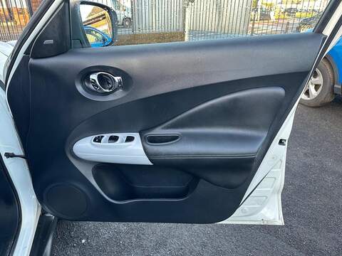 Nissan Juke 1.2 DIG-T Tekna Euro 6 (s/s) 5dr - U79751