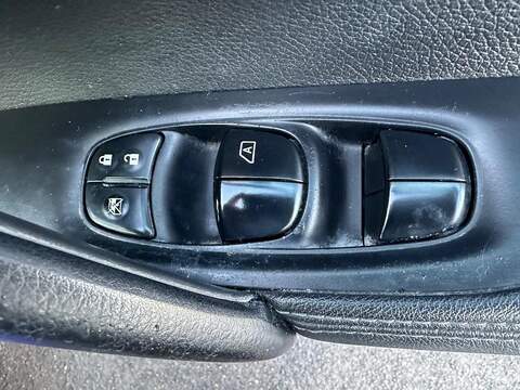 Nissan Qashqai 1.5 dCi Tekna 2WD Euro 5 (s/s) 5dr - U79753