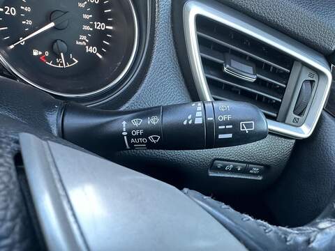 Nissan Qashqai 1.5 dCi Tekna 2WD Euro 5 (s/s) 5dr - U79753