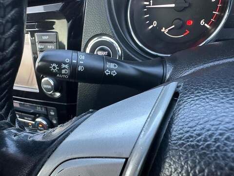 Nissan Qashqai 1.5 dCi Tekna 2WD Euro 5 (s/s) 5dr - U79753