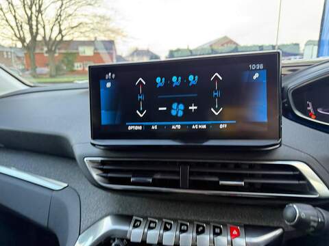 Peugeot 3008 1.5 BlueHDi Allure Premium + EAT Euro 6 (s/s) 5dr - U79754