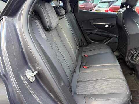 Peugeot 3008 1.5 BlueHDi Allure Premium + EAT Euro 6 (s/s) 5dr - U79754