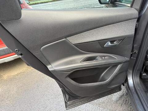 Peugeot 3008 1.5 BlueHDi Allure Premium + EAT Euro 6 (s/s) 5dr - U79754