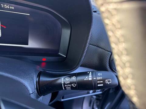 Nissan Juke 1.0 DIG-T N-Connecta Euro 6 (s/s) 5dr - U79757