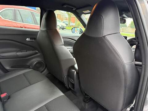 Nissan Juke 1.0 DIG-T N-Connecta Euro 6 (s/s) 5dr - U79757