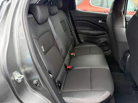 Nissan Juke 1.0 DIG-T N-Connecta Euro 6 (s/s) 5dr - U79757