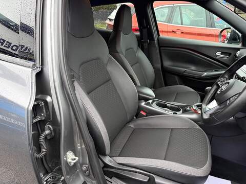 Nissan Juke 1.0 DIG-T N-Connecta Euro 6 (s/s) 5dr - U79757