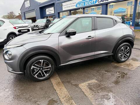 Nissan Juke 1.0 DIG-T N-Connecta Euro 6 (s/s) 5dr - U79757
