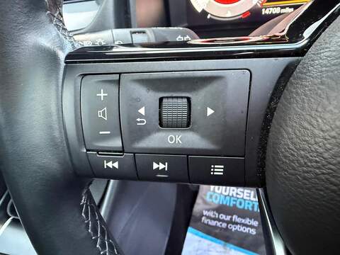 Nissan Qashqai 1.3 DIG-T MHEV N-Connecta Euro 6 (s/s) 5dr - U79759