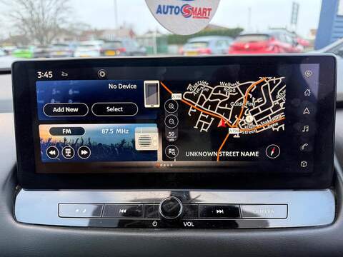 Nissan Qashqai 1.3 DIG-T MHEV N-Connecta Euro 6 (s/s) 5dr - U79759