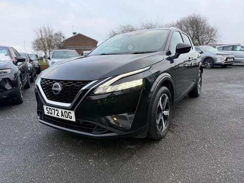 Nissan Qashqai 1.3 DIG-T MHEV N-Connecta Euro 6 (s/s) 5dr - U79759