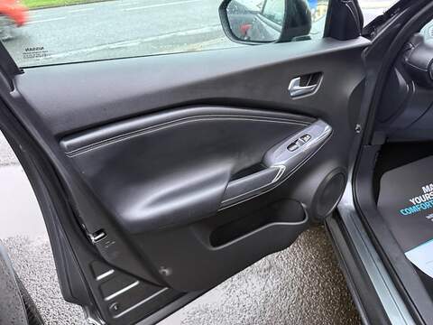 Nissan Juke 1.6 N-Connecta Auto Euro 6 5dr - U79760