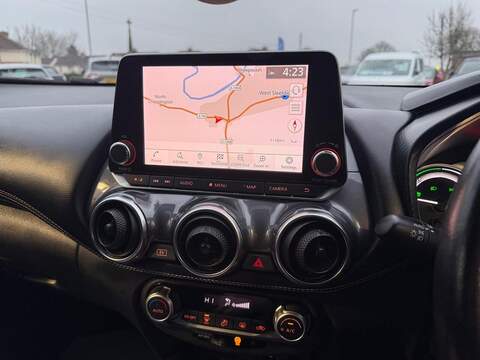 Nissan Juke 1.6 N-Connecta Auto Euro 6 5dr - U79760